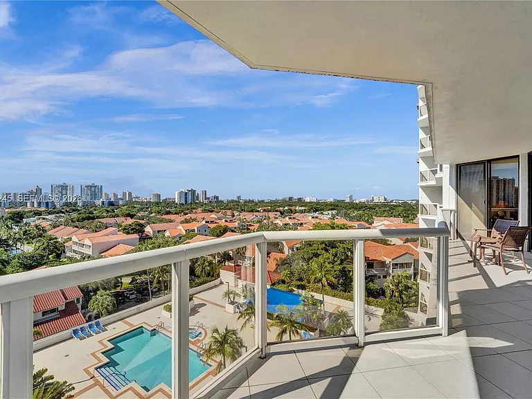 3600 Yacht Club Dr #904 — Photo 54