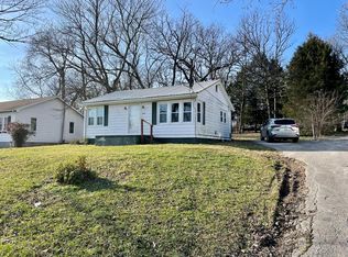 204 Sanderson Dr, Hopkinsville, KY 42240