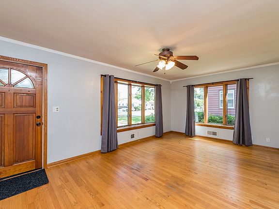 3rd image of 926 Landon Ave