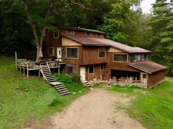 16309 Castle Springs Rd, Gays Mills, WI 54631