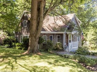 12 Maplewood Ave, Yarmouth, ME 04096