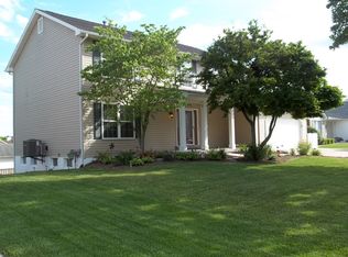 607 Bennington Dr, Saint Charles, MO