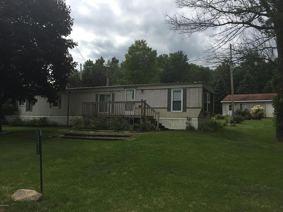 1st image of 12422 McMurty Dr NE