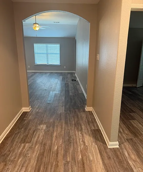 3011 Watercrest Dr — Photo 2