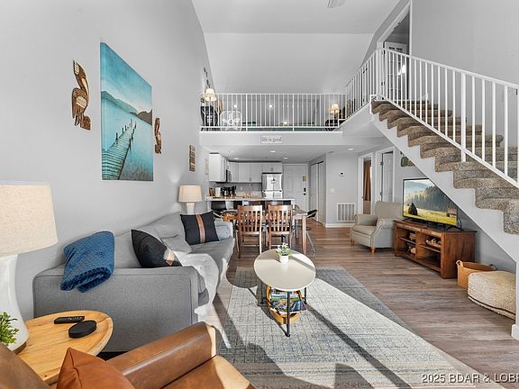 5th image of 1481 Ledges Dr #843