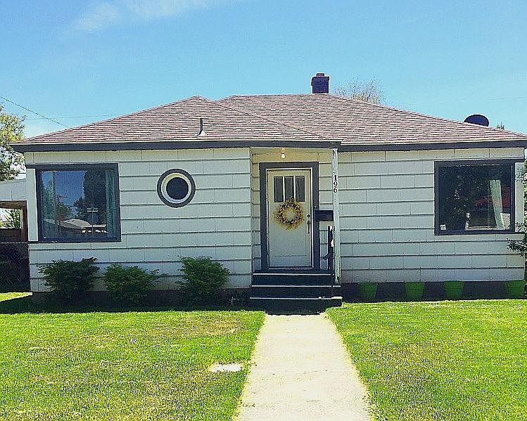 1st image of 196 E 19th St