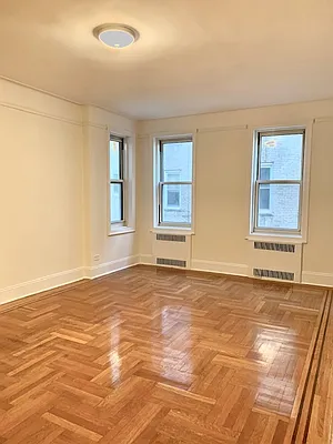 Rented by Dwelling NYC | media 18