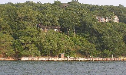 3rd image of 19 Serpentine Dr
