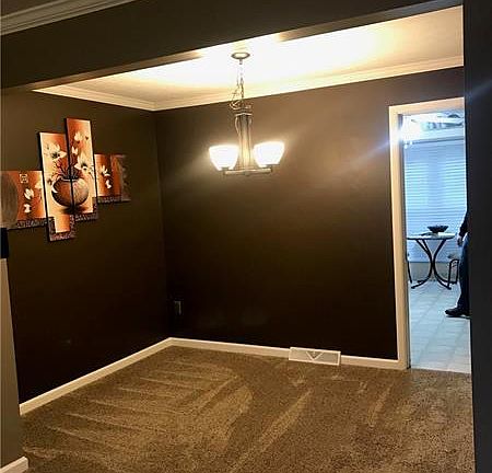5th image of 426 Edgetree Ln