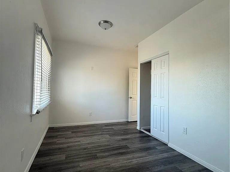 1085 Hoffman Ave #15 — Photo 8