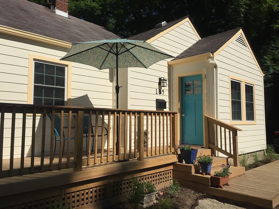 Front entrance/porch