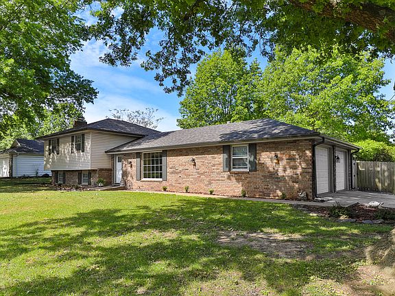 3rd image of 441 N Kyle Avenue