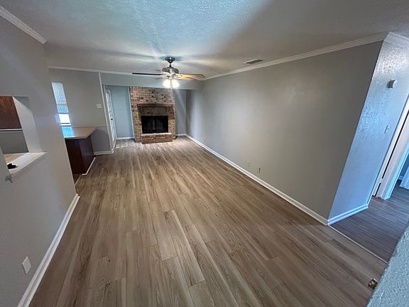 3rd image of 2804 Lambert Dr