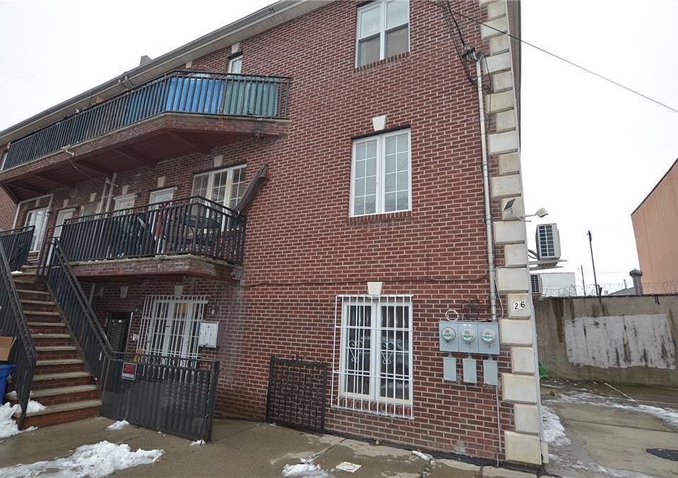 1st image of 26 Bay St #1B