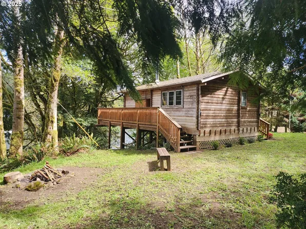 95995 Sunlake Dr, Lakeside, OR 97449