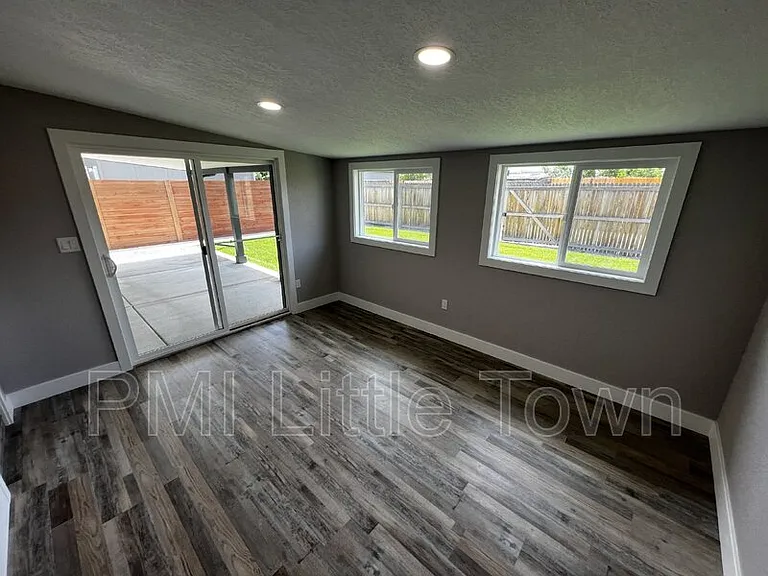 3447 N Garfield St — Photo 14