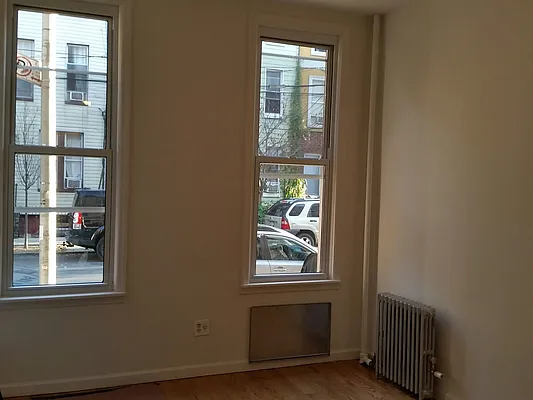 Rented by Roth Realty Management LLC | media 26