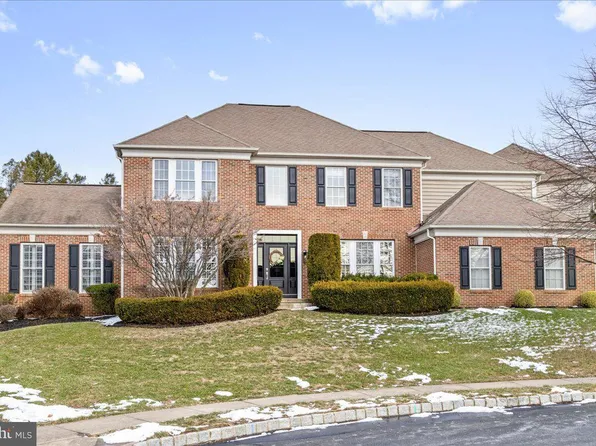 2208 Black Birch Ln, Furlong, PA 18925