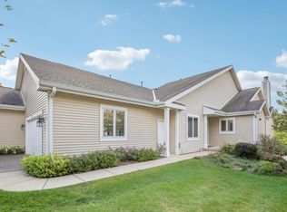 75 Oak Grove Dr, Madison, WI 53717