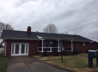 348 2nd Ave, Worthington, KY 41183