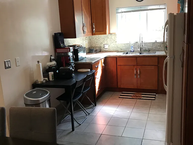 931 N Spaulding Ave #4 — Photo 5