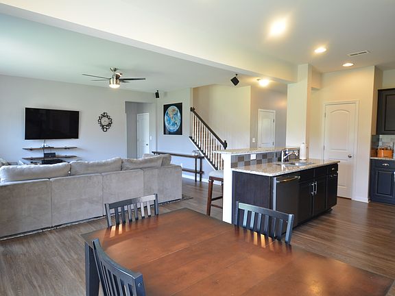 5th image of 248 Homeward Ln