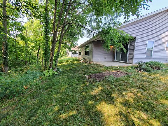 2nd image of 2036 Jackson Ln