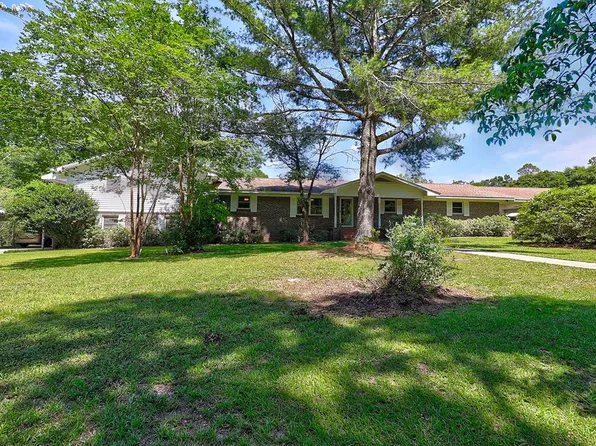202 Christopher Dr, Abbeville, AL 36310