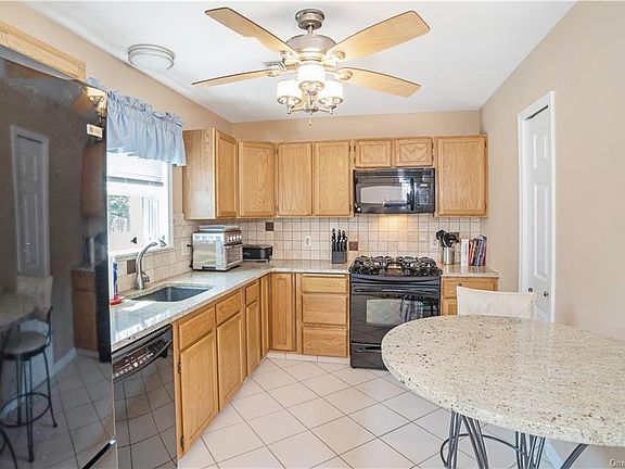 5th image of 3 Melucci Ct