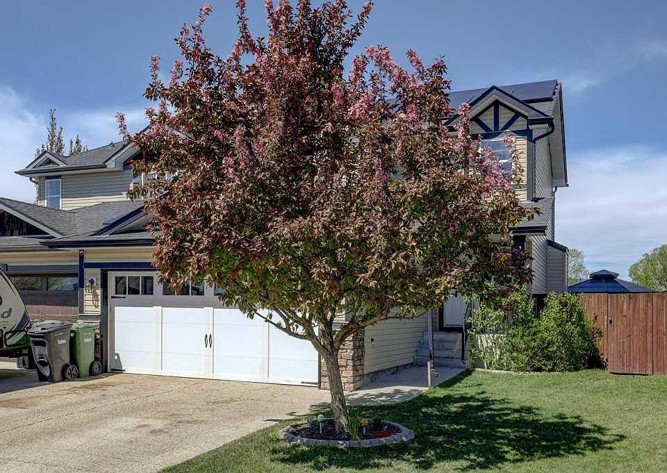 1st image of 316 S Ranch Close