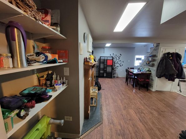 2341 N Leavitt St #4