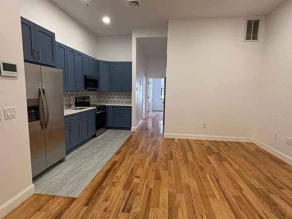189 Main St #2A