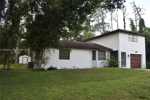17113 Russell Ave Photo 1