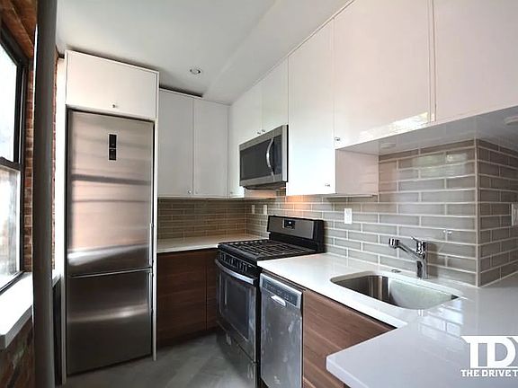 5th image of 276 E 10th St #4A
