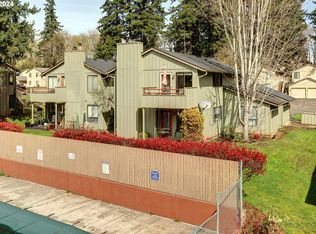 6882 Montauk Cir, Lake Oswego, OR 97035