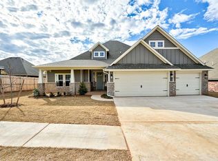 8816 Westlake Dr, Edmond, OK 73007