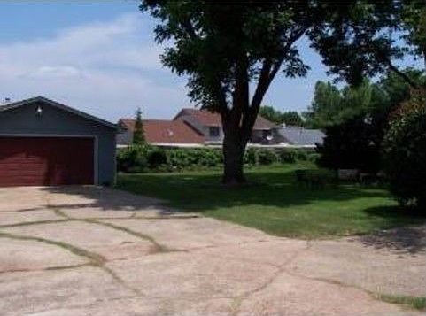 2nd image of 2615 Old Minden Rd