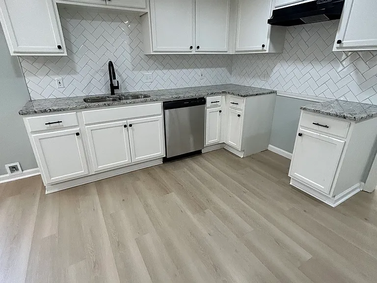 30905 Highway 300 — Photo 11