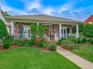 725 Marlene Dr, Gretna, LA 70056