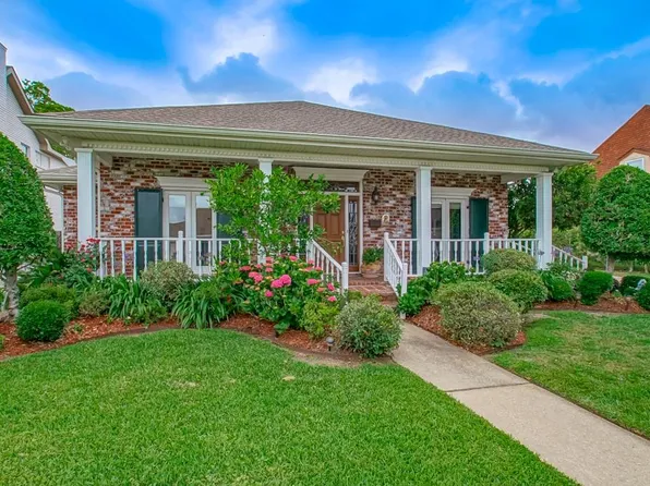 725 Marlene Dr, Gretna, LA 70056