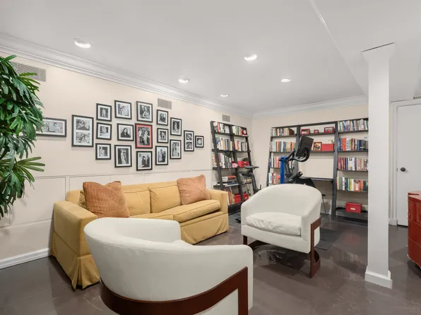 518 East 89th Street image 18 of 20