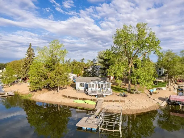 5 Timberwood Dr, Columbus, NE 68601