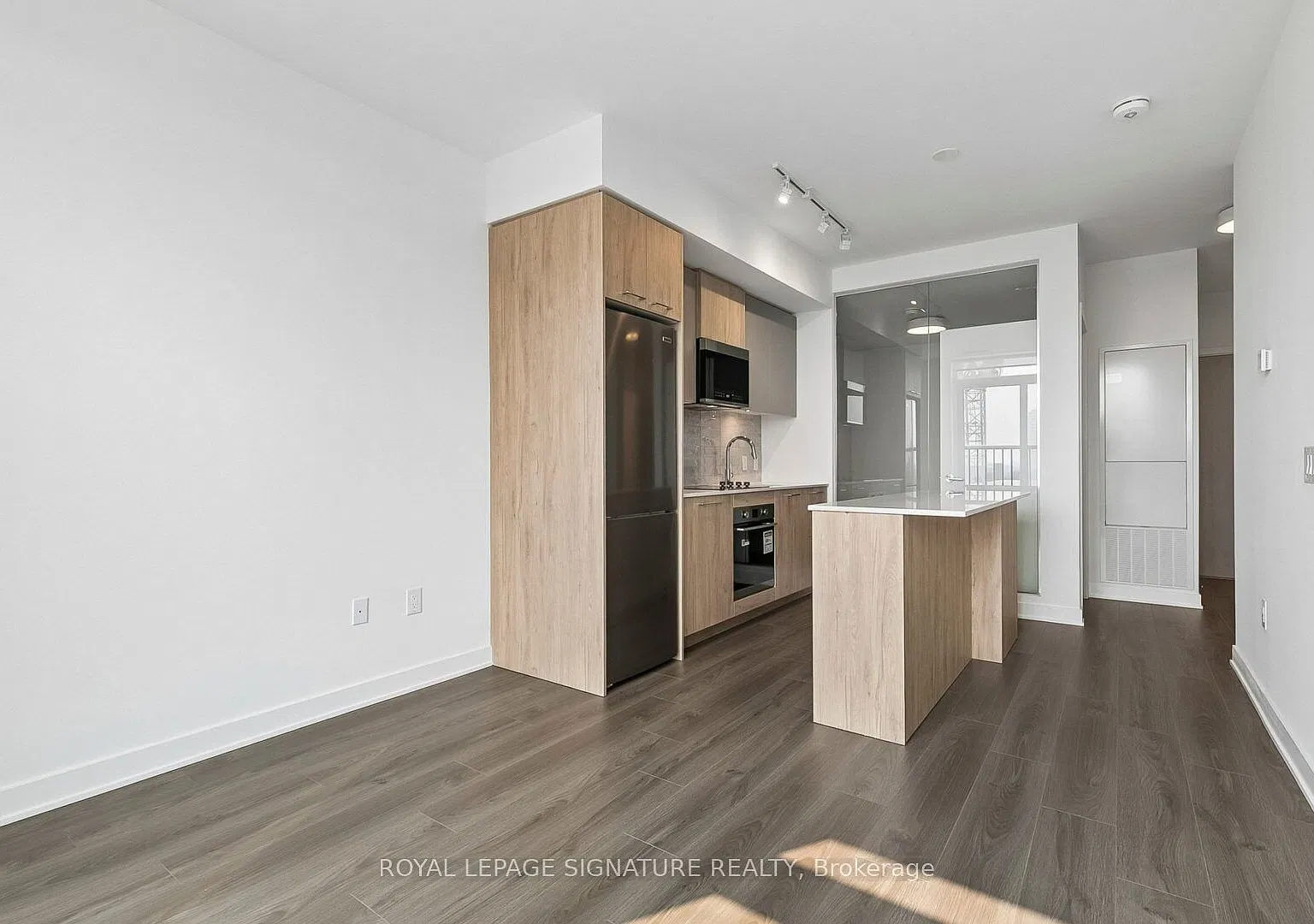 2 bed, $2,600 — Photo 2