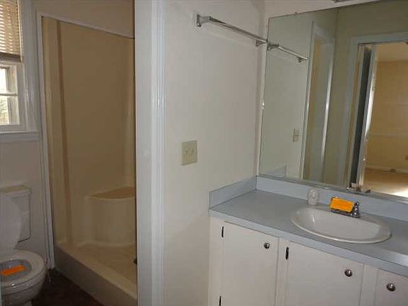 4th image of 113 Tiffany Ln