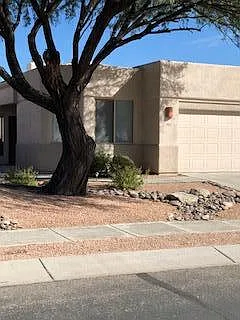 3 bed, 1380 sqft, $1,900 — Photo 2