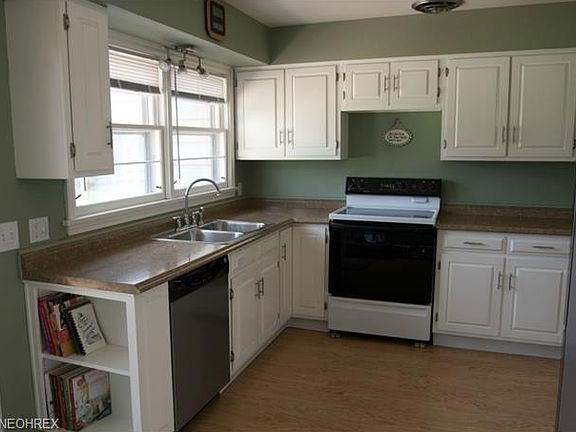 2nd image of 7672 Birchmont Dr