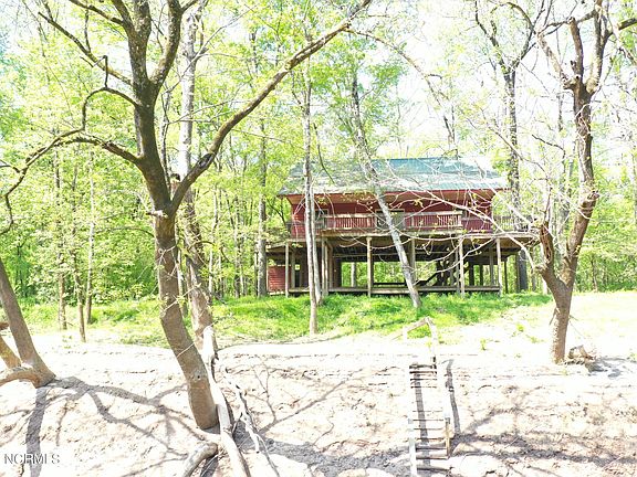 2nd image of 323 Riverview Drive