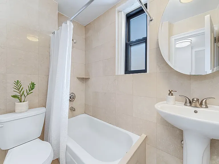 240 W 73rd St #715 — Photo 4