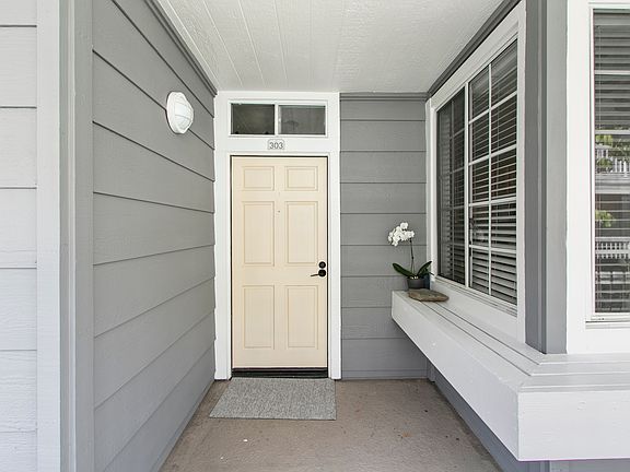 2nd image of 20331 Bluffside Cir APT 303