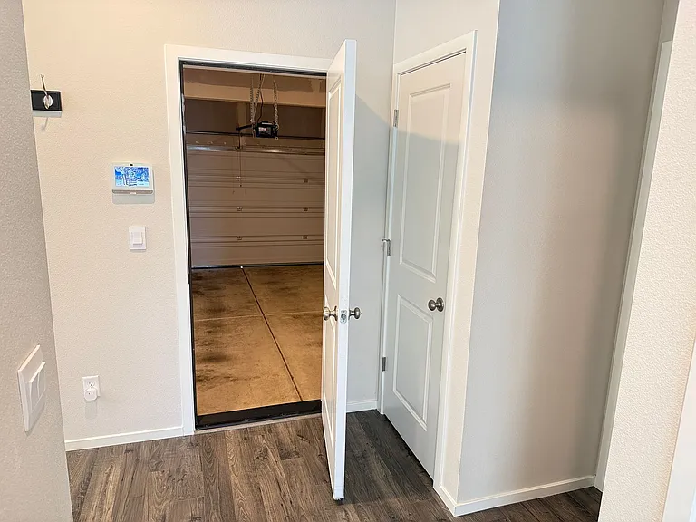 2623 Fenya St — Photo 47